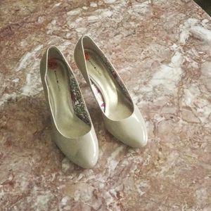 Bandolino, women heels